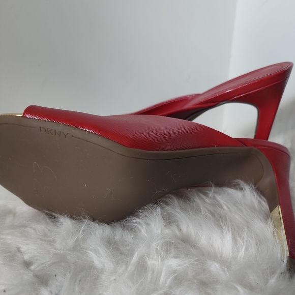 DKNY Red Sandal Heel Size 11M - Picture 7 of 7